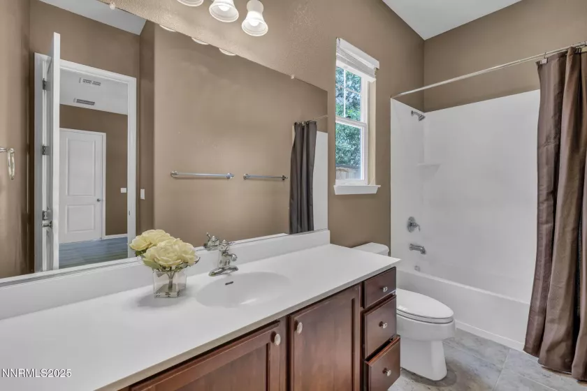2125 Heavenly View, Reno, Nevada 89523, 4 Bedrooms Bedrooms, ,4 BathroomsBathrooms,Residential,Residential,Heavenly View,250052382