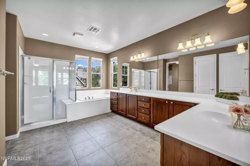 2125 Heavenly View, Reno, Nevada 89523, 4 Bedrooms Bedrooms, ,4 BathroomsBathrooms,Residential,Residential,Heavenly View,250052382