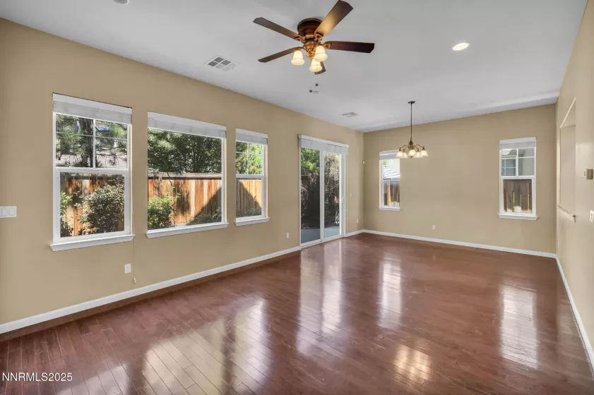 2125 Heavenly View, Reno, Nevada 89523, 4 Bedrooms Bedrooms, ,4 BathroomsBathrooms,Residential,Residential,Heavenly View,250052382