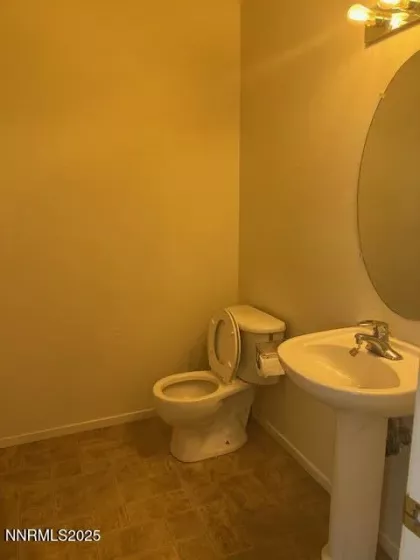 3262 Bentgrass, Sparks, Nevada 89431, 4 Bedrooms Bedrooms, ,3 BathroomsBathrooms,Residential,Residential,Bentgrass,250052385