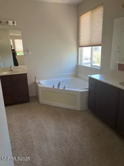 3262 Bentgrass, Sparks, Nevada 89431, 4 Bedrooms Bedrooms, ,3 BathroomsBathrooms,Residential,Residential,Bentgrass,250052385