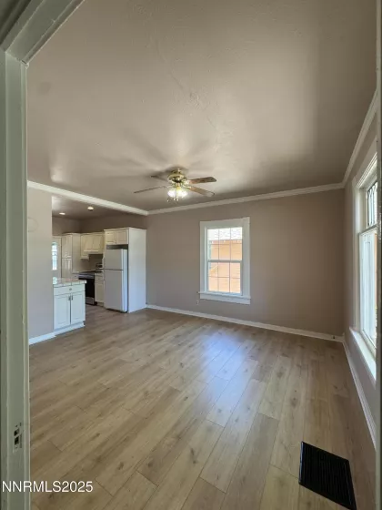 1465 Central, Lovelock, Nevada 89419, 4 Bedrooms Bedrooms, ,2 BathroomsBathrooms,Residential,Residential,Central,250052387