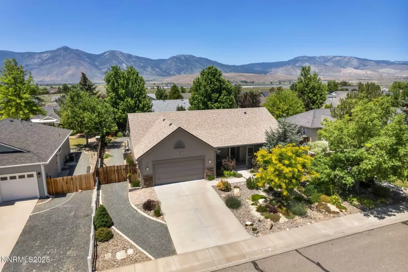 2962 Del Rio, Minden, Nevada 89423, 3 Bedrooms Bedrooms, ,3 BathroomsBathrooms,Residential,Residential,Del Rio,250052388