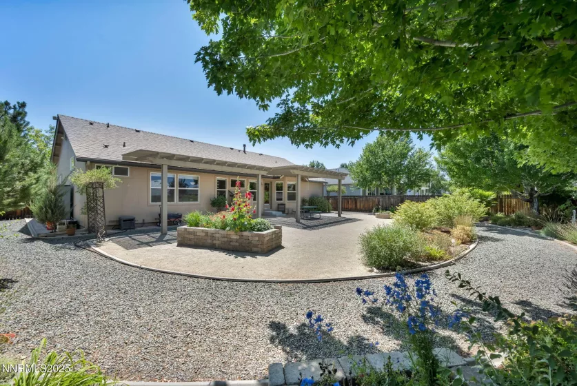 2962 Del Rio, Minden, Nevada 89423, 3 Bedrooms Bedrooms, ,3 BathroomsBathrooms,Residential,Residential,Del Rio,250052388