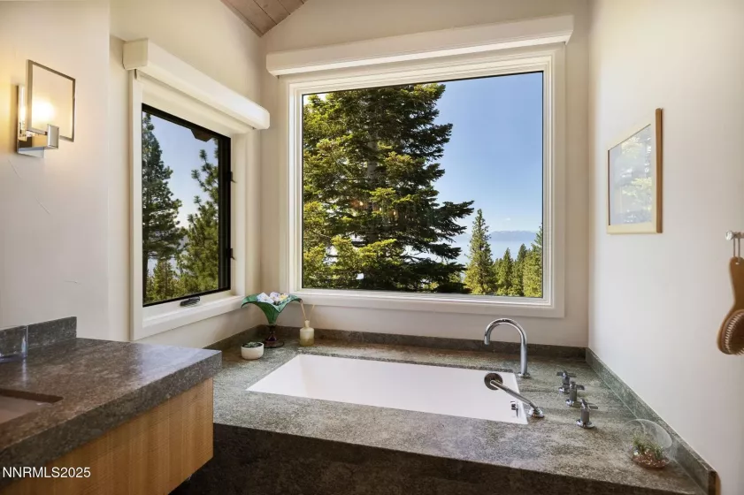 587 Fallen Leaf, Incline Village, Nevada 89451, 4 Bedrooms Bedrooms, ,6 BathroomsBathrooms,Residential,Residential,Fallen Leaf,250052389