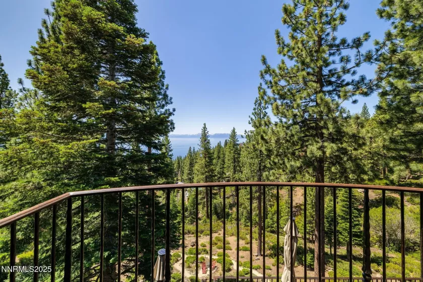 587 Fallen Leaf, Incline Village, Nevada 89451, 4 Bedrooms Bedrooms, ,6 BathroomsBathrooms,Residential,Residential,Fallen Leaf,250052389