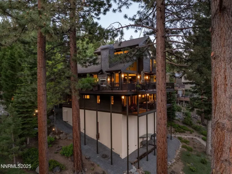 587 Fallen Leaf, Incline Village, Nevada 89451, 4 Bedrooms Bedrooms, ,6 BathroomsBathrooms,Residential,Residential,Fallen Leaf,250052389
