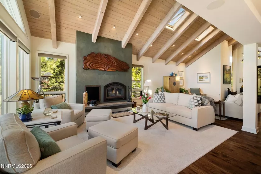 587 Fallen Leaf, Incline Village, Nevada 89451, 4 Bedrooms Bedrooms, ,6 BathroomsBathrooms,Residential,Residential,Fallen Leaf,250052389