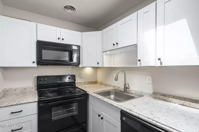 1055 Baywood, Sparks, Nevada 89434, 1 Bedroom Bedrooms, ,1 BathroomBathrooms,Residential,Residential,Baywood,250052397