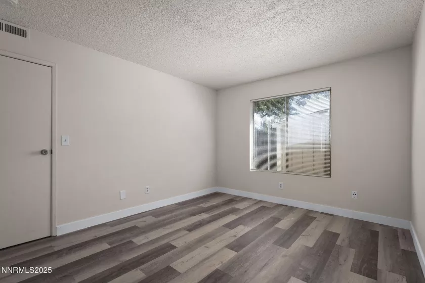 1055 Baywood, Sparks, Nevada 89434, 1 Bedroom Bedrooms, ,1 BathroomBathrooms,Residential,Residential,Baywood,250052397