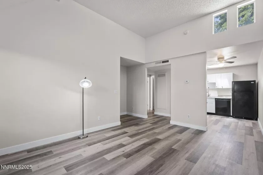 1055 Baywood, Sparks, Nevada 89434, 1 Bedroom Bedrooms, ,1 BathroomBathrooms,Residential,Residential,Baywood,250052397