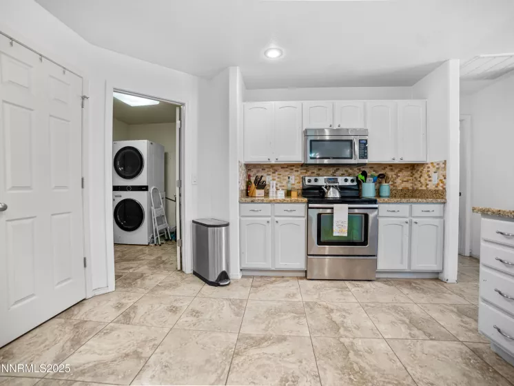 5533 Carson, Winnemucca, Nevada 89445, 5 Bedrooms Bedrooms, ,3 BathroomsBathrooms,Residential,Residential,Carson,250052403