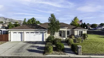 5533 Carson, Winnemucca, Nevada 89445, 5 Bedrooms Bedrooms, ,3 BathroomsBathrooms,Residential,Residential,Carson,250052403
