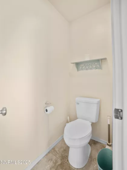 5533 Carson, Winnemucca, Nevada 89445, 5 Bedrooms Bedrooms, ,3 BathroomsBathrooms,Residential,Residential,Carson,250052403