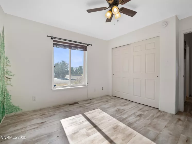 5533 Carson, Winnemucca, Nevada 89445, 5 Bedrooms Bedrooms, ,3 BathroomsBathrooms,Residential,Residential,Carson,250052403