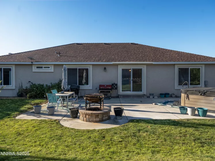 5533 Carson, Winnemucca, Nevada 89445, 5 Bedrooms Bedrooms, ,3 BathroomsBathrooms,Residential,Residential,Carson,250052403