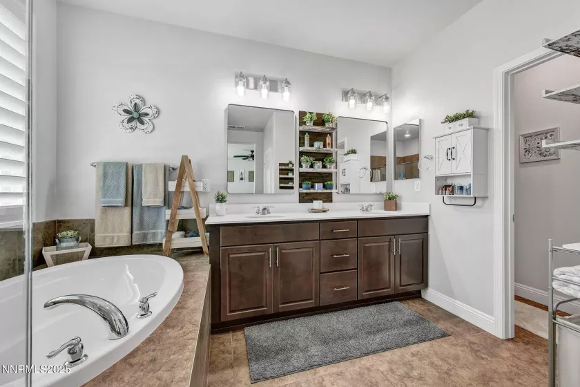 7267 Early Dawn, Sparks, Nevada 89436, 4 Bedrooms Bedrooms, ,2 BathroomsBathrooms,Residential,Residential,Early Dawn,250052419