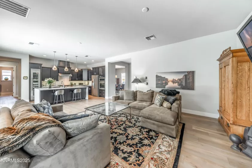 2300 Brego, Reno, Nevada 89521, 2 Bedrooms Bedrooms, ,2 BathroomsBathrooms,Residential,Residential,Brego,250052420
