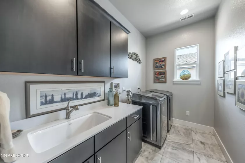 2300 Brego, Reno, Nevada 89521, 2 Bedrooms Bedrooms, ,2 BathroomsBathrooms,Residential,Residential,Brego,250052420