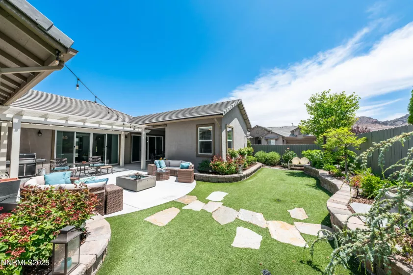 2300 Brego, Reno, Nevada 89521, 2 Bedrooms Bedrooms, ,2 BathroomsBathrooms,Residential,Residential,Brego,250052420