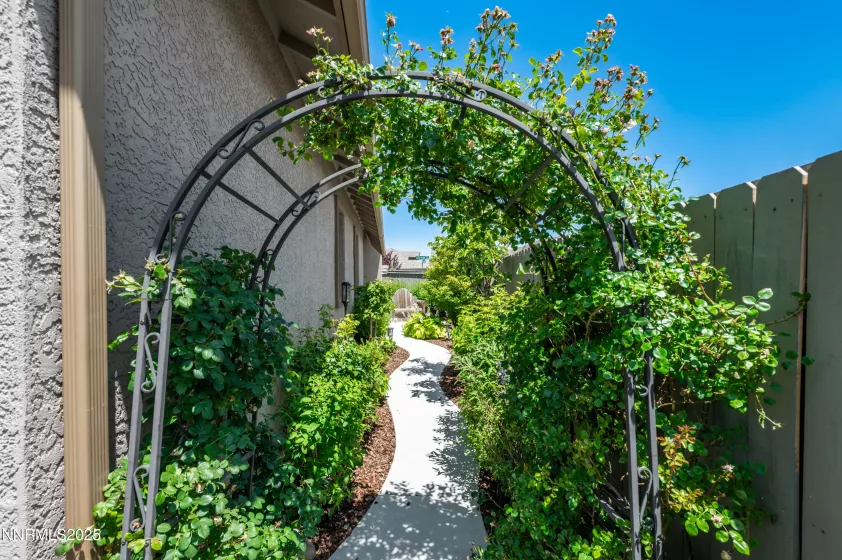 2300 Brego, Reno, Nevada 89521, 2 Bedrooms Bedrooms, ,2 BathroomsBathrooms,Residential,Residential,Brego,250052420