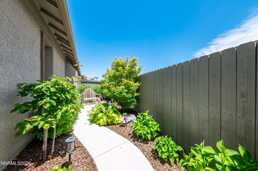 2300 Brego, Reno, Nevada 89521, 2 Bedrooms Bedrooms, ,2 BathroomsBathrooms,Residential,Residential,Brego,250052420