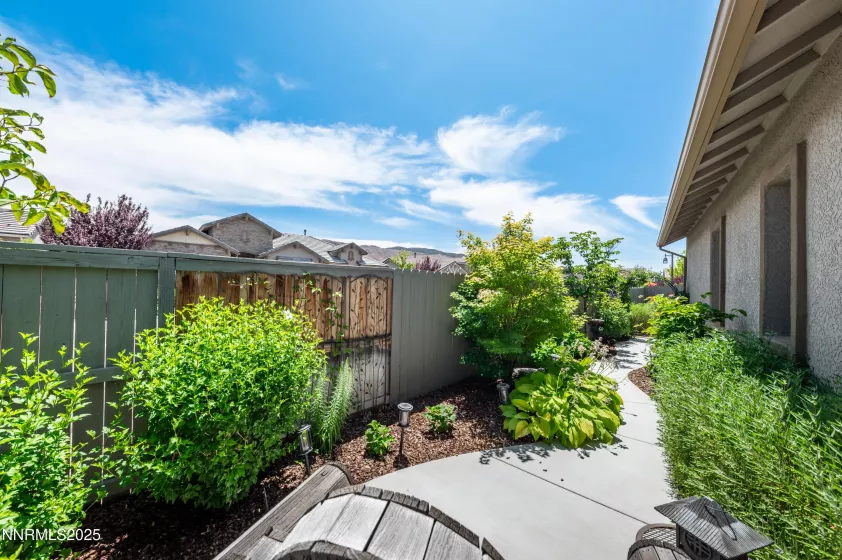 2300 Brego, Reno, Nevada 89521, 2 Bedrooms Bedrooms, ,2 BathroomsBathrooms,Residential,Residential,Brego,250052420