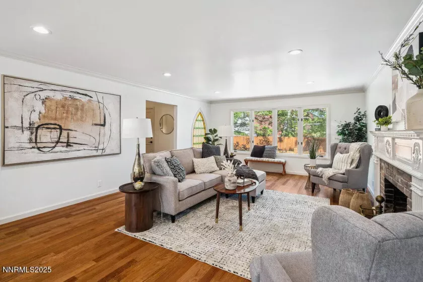 1120 Monroe, Reno, Nevada 89509, 4 Bedrooms Bedrooms, ,3 BathroomsBathrooms,Residential,Residential,Monroe,250052421