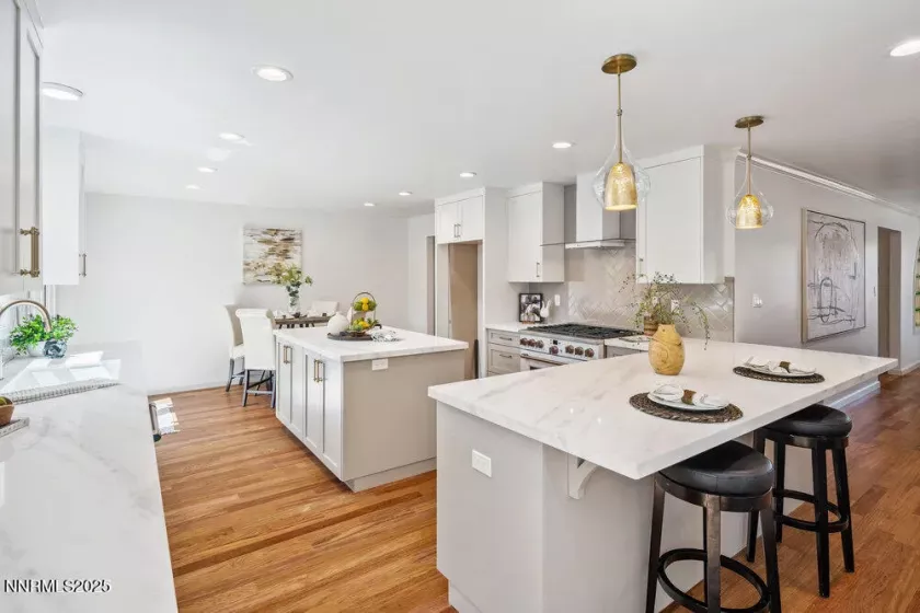 1120 Monroe, Reno, Nevada 89509, 4 Bedrooms Bedrooms, ,3 BathroomsBathrooms,Residential,Residential,Monroe,250052421
