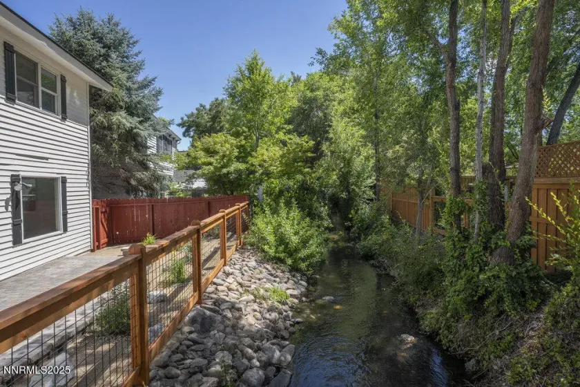 1120 Monroe, Reno, Nevada 89509, 4 Bedrooms Bedrooms, ,3 BathroomsBathrooms,Residential,Residential,Monroe,250052421