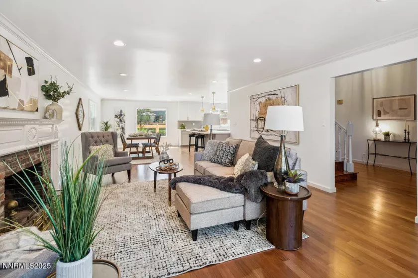 1120 Monroe, Reno, Nevada 89509, 4 Bedrooms Bedrooms, ,3 BathroomsBathrooms,Residential,Residential,Monroe,250052421