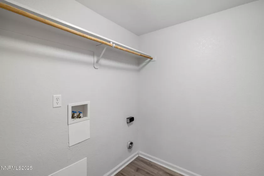 2493 Bentley, Reno, Nevada 89523, 4 Bedrooms Bedrooms, ,3 BathroomsBathrooms,Residential,Residential,Bentley,250052422