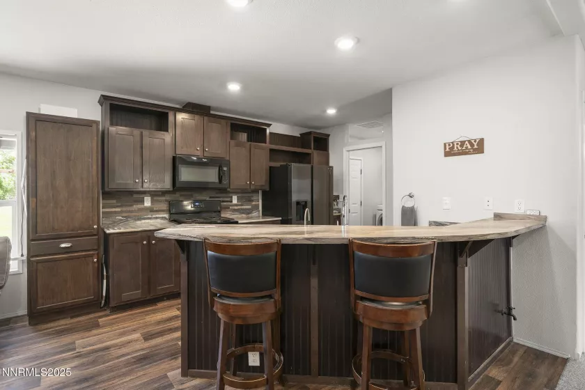 40 Owens, Reno, Nevada 89506, 3 Bedrooms Bedrooms, ,2 BathroomsBathrooms,Residential,Residential,Owens,250052423