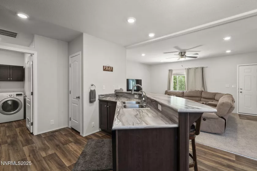 40 Owens, Reno, Nevada 89506, 3 Bedrooms Bedrooms, ,2 BathroomsBathrooms,Residential,Residential,Owens,250052423