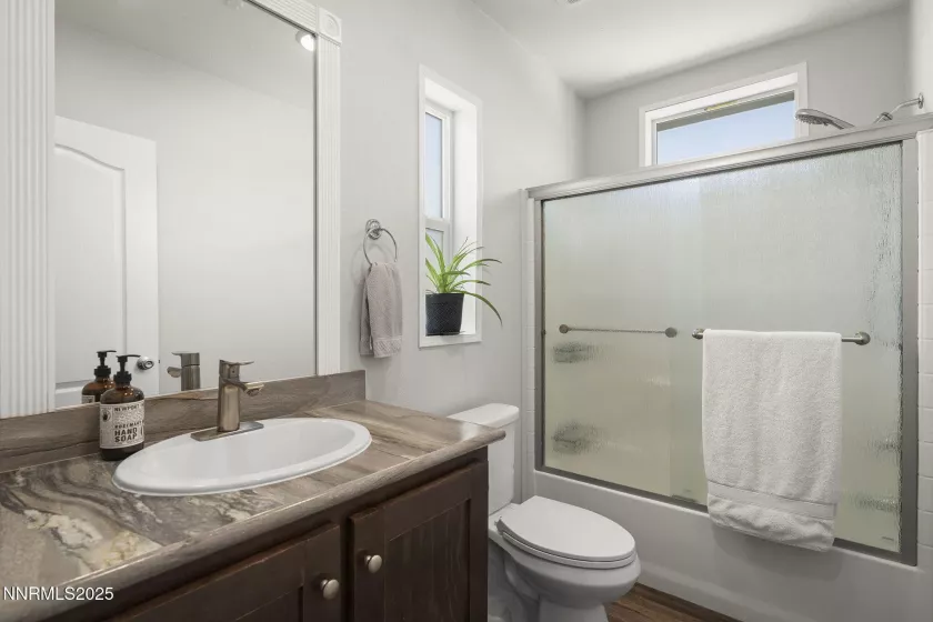 40 Owens, Reno, Nevada 89506, 3 Bedrooms Bedrooms, ,2 BathroomsBathrooms,Residential,Residential,Owens,250052423