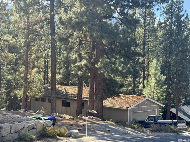 255 Sherwood, Stateline, Nevada 89449, 4 Bedrooms Bedrooms, ,3 BathroomsBathrooms,Residential,Residential,Sherwood,250003804