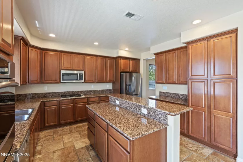 8389 Opal Ranch, Reno, Nevada 89506, 5 Bedrooms Bedrooms, ,3 BathroomsBathrooms,Residential,Residential,Opal Ranch,250052428