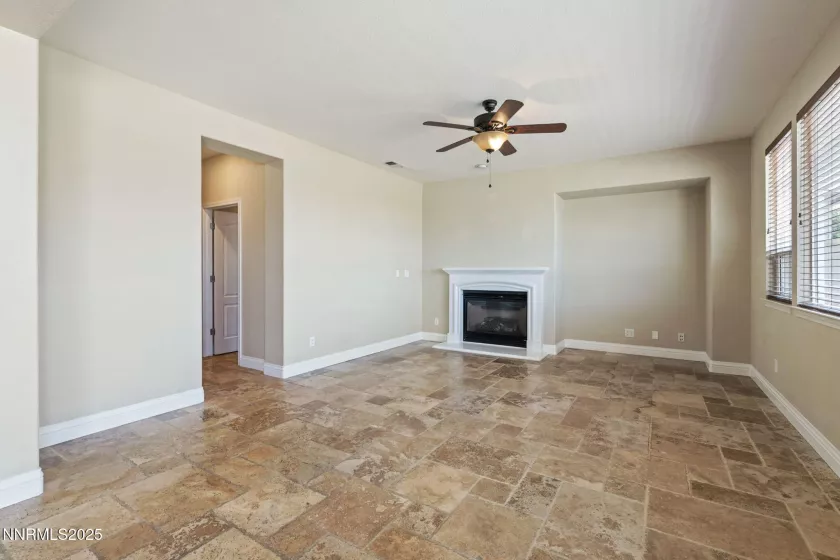 8389 Opal Ranch, Reno, Nevada 89506, 5 Bedrooms Bedrooms, ,3 BathroomsBathrooms,Residential,Residential,Opal Ranch,250052428
