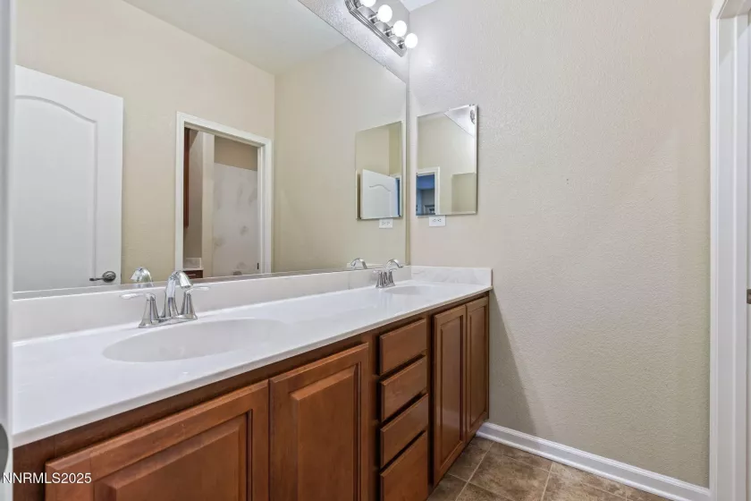 8389 Opal Ranch, Reno, Nevada 89506, 5 Bedrooms Bedrooms, ,3 BathroomsBathrooms,Residential,Residential,Opal Ranch,250052428