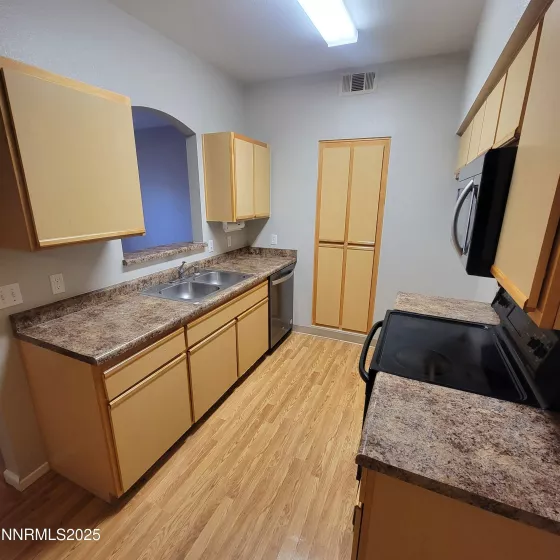 6850 Sharlands, Reno, Nevada 89523, 3 Bedrooms Bedrooms, ,2 BathroomsBathrooms,Residential,Residential,Sharlands,250052429