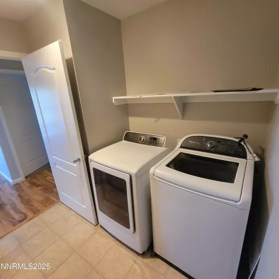 6850 Sharlands, Reno, Nevada 89523, 3 Bedrooms Bedrooms, ,2 BathroomsBathrooms,Residential,Residential,Sharlands,250052429