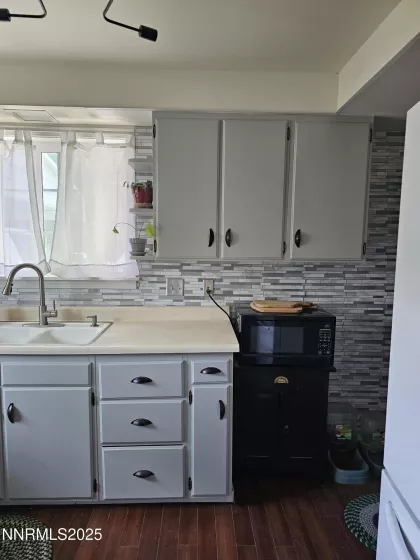 674 B, Hawthorne, Nevada 89415, 3 Bedrooms Bedrooms, ,2 BathroomsBathrooms,Residential,Residential,B,250052430