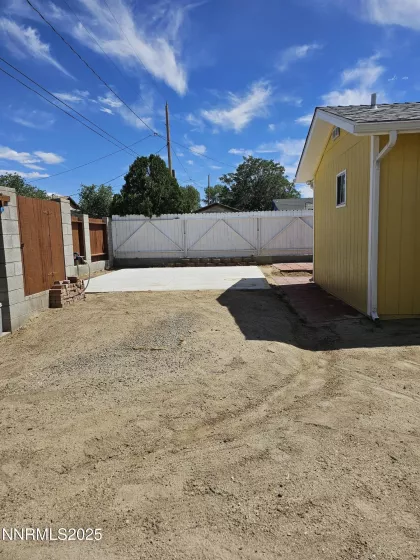 674 B, Hawthorne, Nevada 89415, 3 Bedrooms Bedrooms, ,2 BathroomsBathrooms,Residential,Residential,B,250052430
