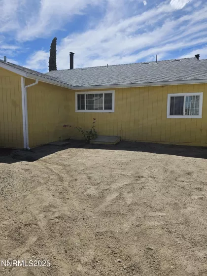 674 B, Hawthorne, Nevada 89415, 3 Bedrooms Bedrooms, ,2 BathroomsBathrooms,Residential,Residential,B,250052430