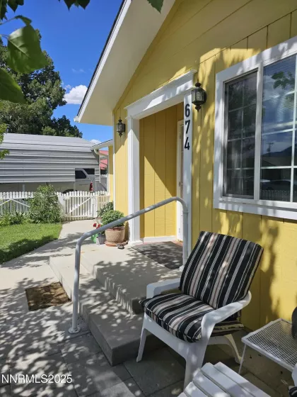 674 B, Hawthorne, Nevada 89415, 3 Bedrooms Bedrooms, ,2 BathroomsBathrooms,Residential,Residential,B,250052430