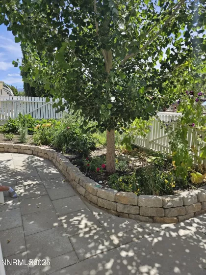 674 B, Hawthorne, Nevada 89415, 3 Bedrooms Bedrooms, ,2 BathroomsBathrooms,Residential,Residential,B,250052430