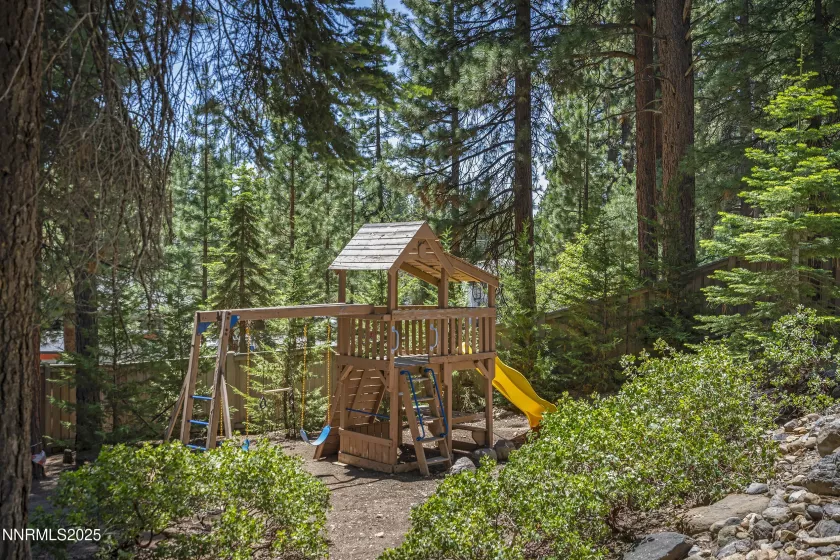 210 Allen, Incline Village, Nevada 89451, 5 Bedrooms Bedrooms, ,6 BathroomsBathrooms,Residential,Residential,Allen,250052431