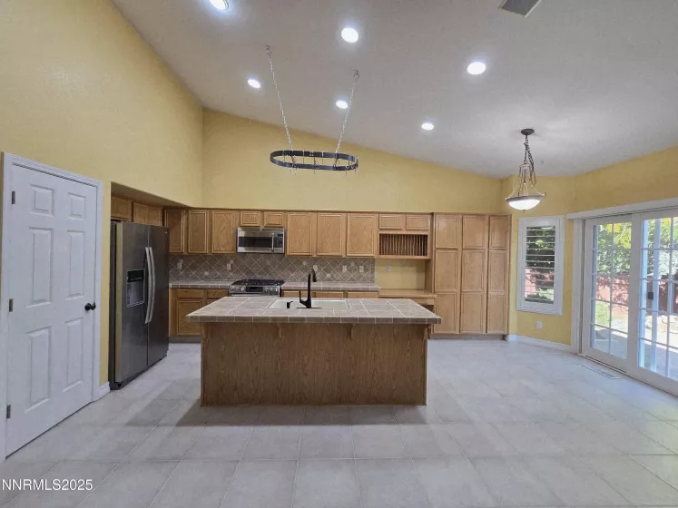 3796 Bellingham, Reno, Nevada 89511, 3 Bedrooms Bedrooms, ,3 BathroomsBathrooms,Residential,Residential,Bellingham,250052432