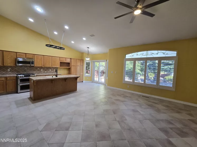 3796 Bellingham, Reno, Nevada 89511, 3 Bedrooms Bedrooms, ,3 BathroomsBathrooms,Residential,Residential,Bellingham,250052432