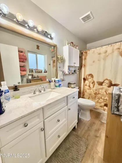 1451 Jennings, Elko, Nevada 89801, 3 Bedrooms Bedrooms, ,2 BathroomsBathrooms,Residential,Residential,Jennings,250052433